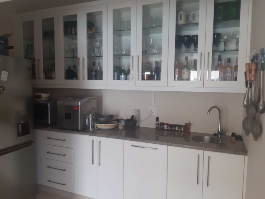 6 Bedroom Property for Sale in East Coast Resorts Eastern Cape